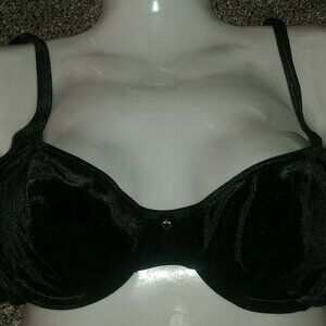 Vintage VICTORIA'S SECRET VELVET BLACK 36B UNLINED DEMI Underwire Bra RARE